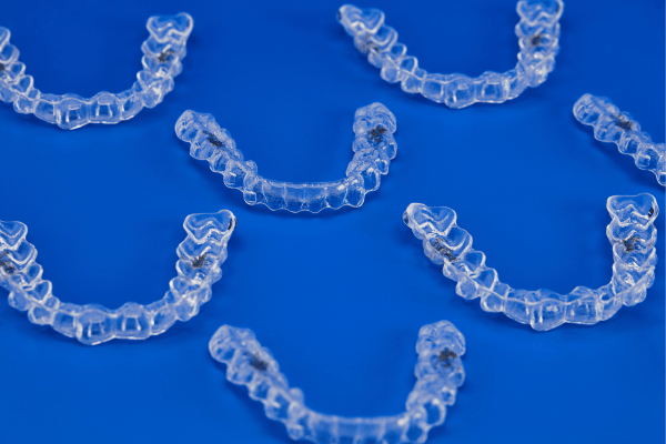 Clear Aligners for teeth straightening