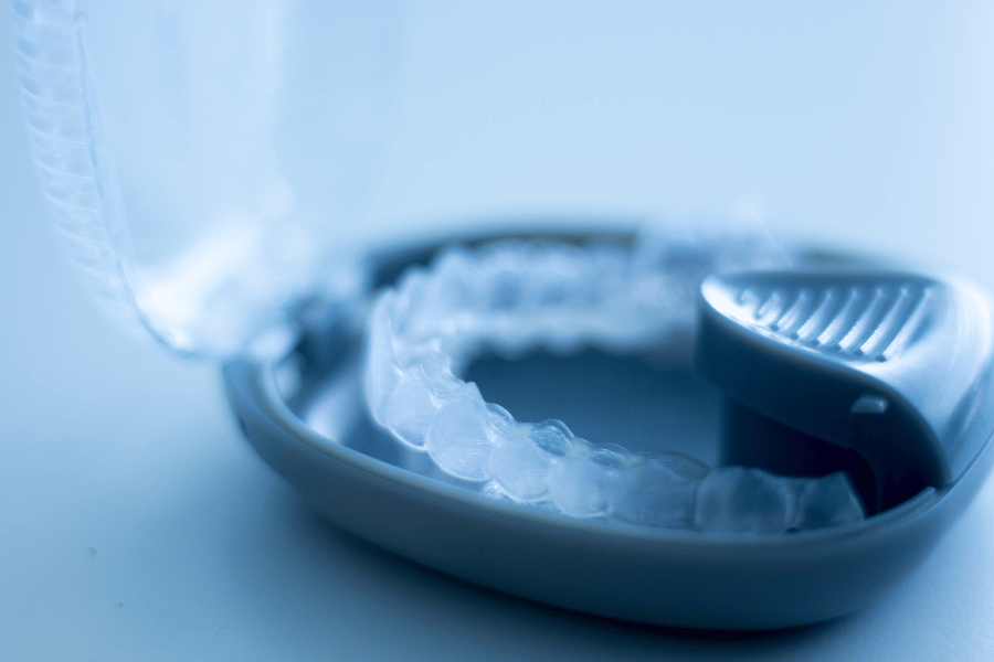 DIY TEETH STRAIGHTENING: IS IT EFFECTIVE AND SAFE?